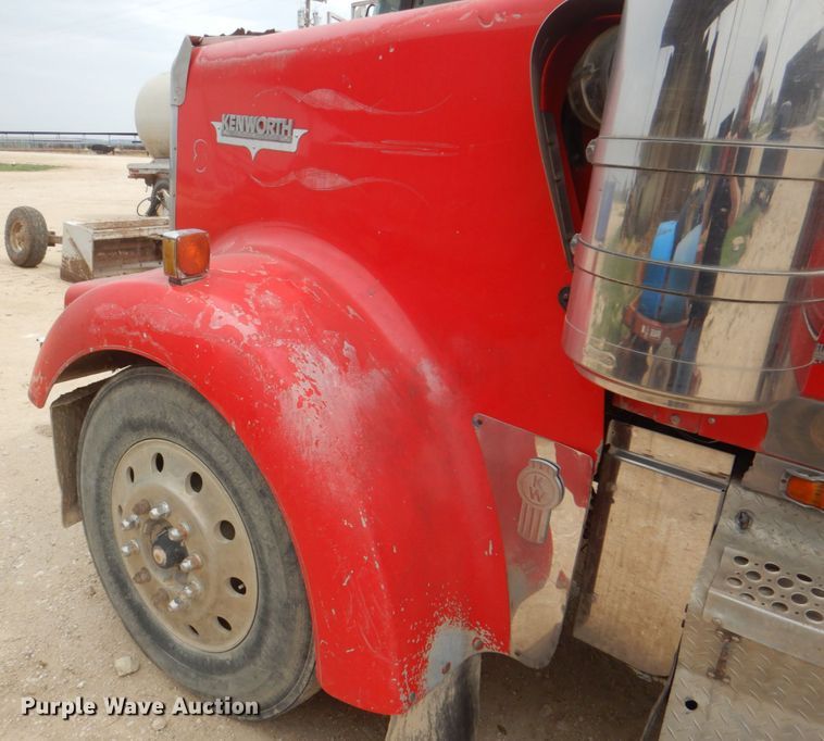 image for item DH5476 1996 Kenworth W900L  semi truck