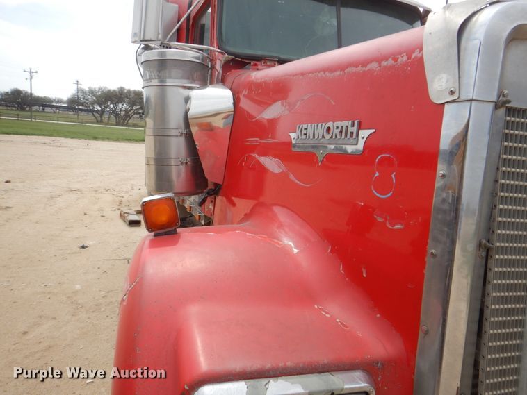 image for item DH5476 1996 Kenworth W900L  semi truck