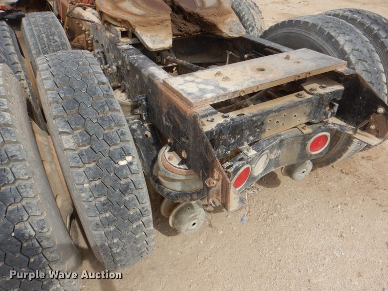 image for item DH5476 1996 Kenworth W900L  semi truck