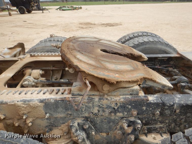 image for item DH5476 1996 Kenworth W900L  semi truck