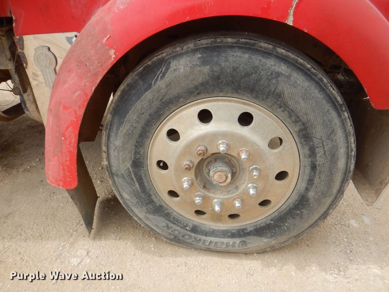 image for item DH5476 1996 Kenworth W900L  semi truck