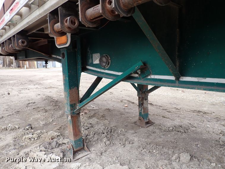 image for item DJ0078 1991 Utility FS2CHAE287 flatbed trailer