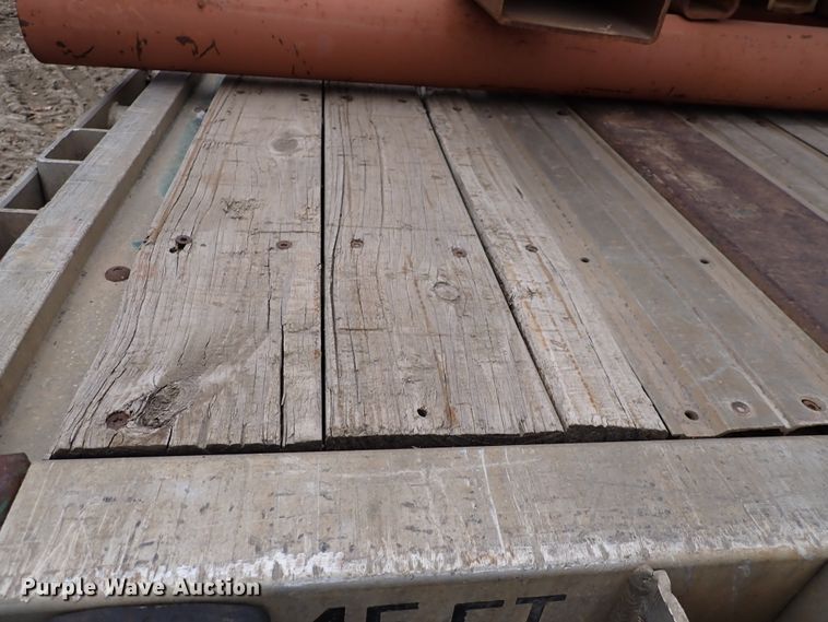 image for item DJ0078 1991 Utility FS2CHAE287 flatbed trailer