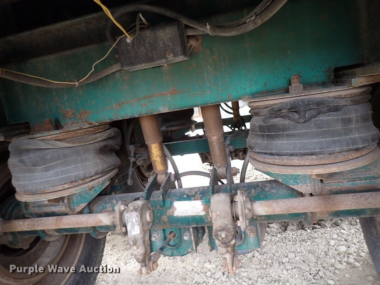 image for item DJ0078 1991 Utility FS2CHAE287 flatbed trailer