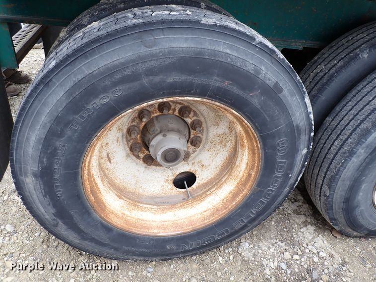 image for item DJ0078 1991 Utility FS2CHAE287 flatbed trailer