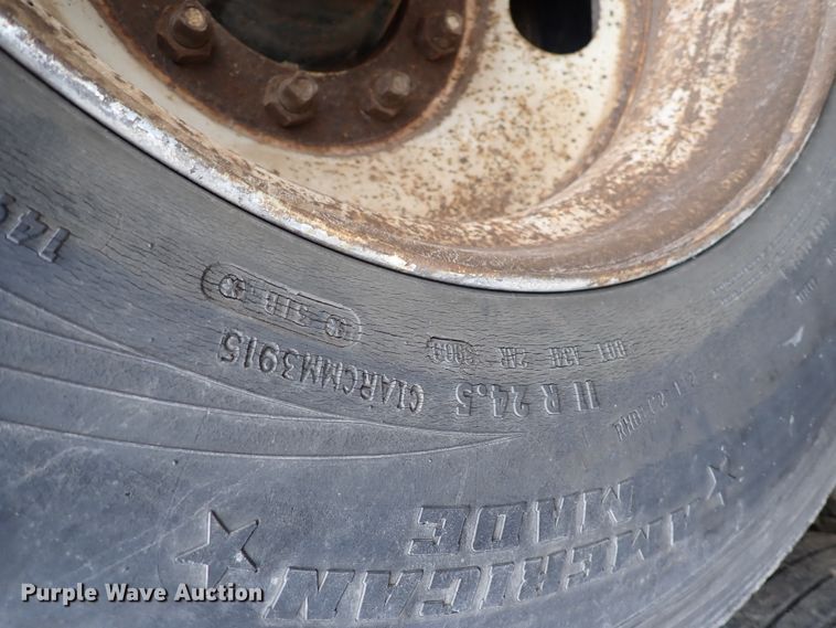 image for item DJ0078 1991 Utility FS2CHAE287 flatbed trailer