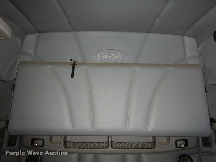 image for item DJ0763 2010 Peterbilt 387  semi truck