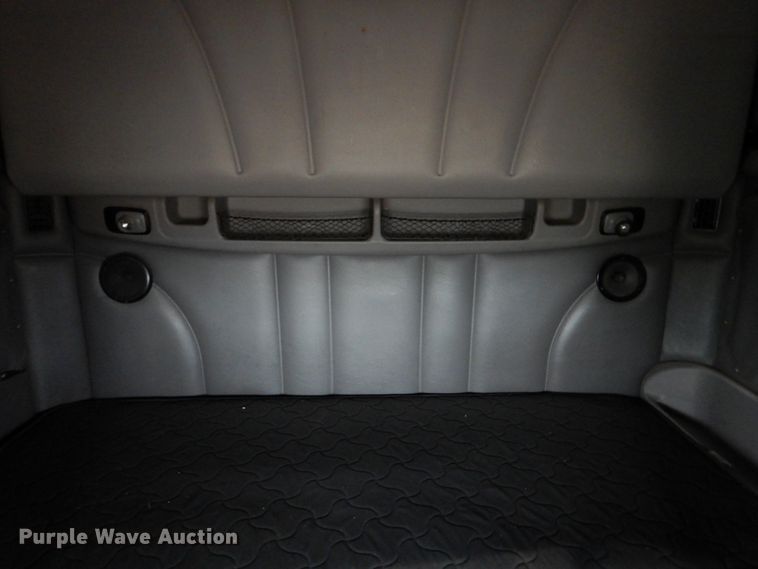 image for item DJ0763 2010 Peterbilt 387  semi truck