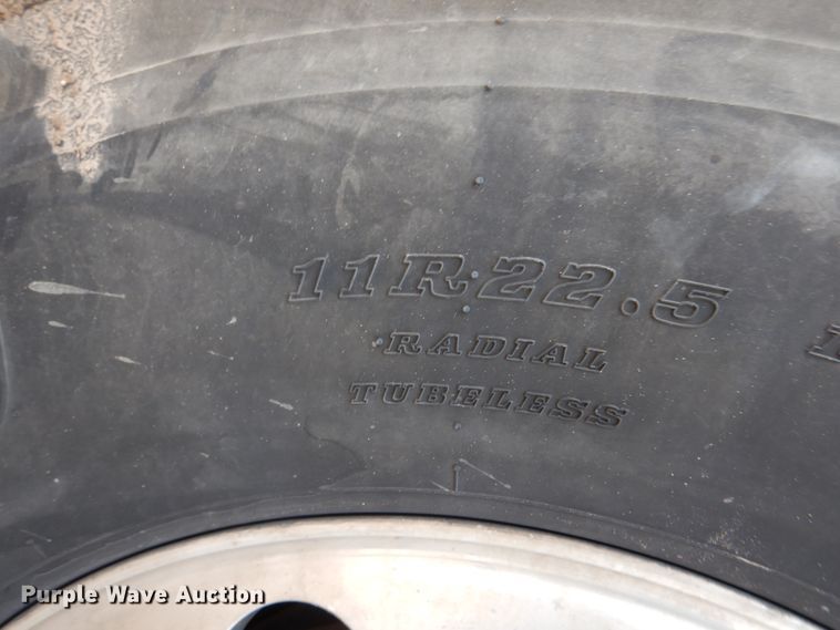 image for item DJ0763 2010 Peterbilt 387  semi truck