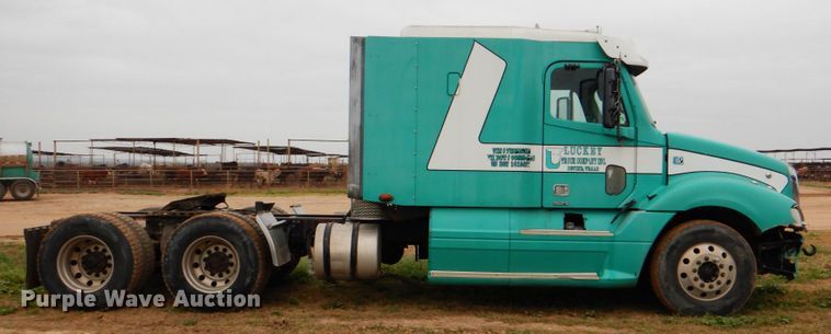 image for item DJ0765 2008 Freightliner Columbia  semi truck