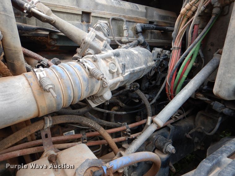 image for item DJ0765 2008 Freightliner Columbia  semi truck