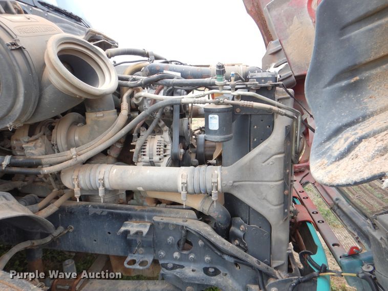 image for item DJ0765 2008 Freightliner Columbia  semi truck