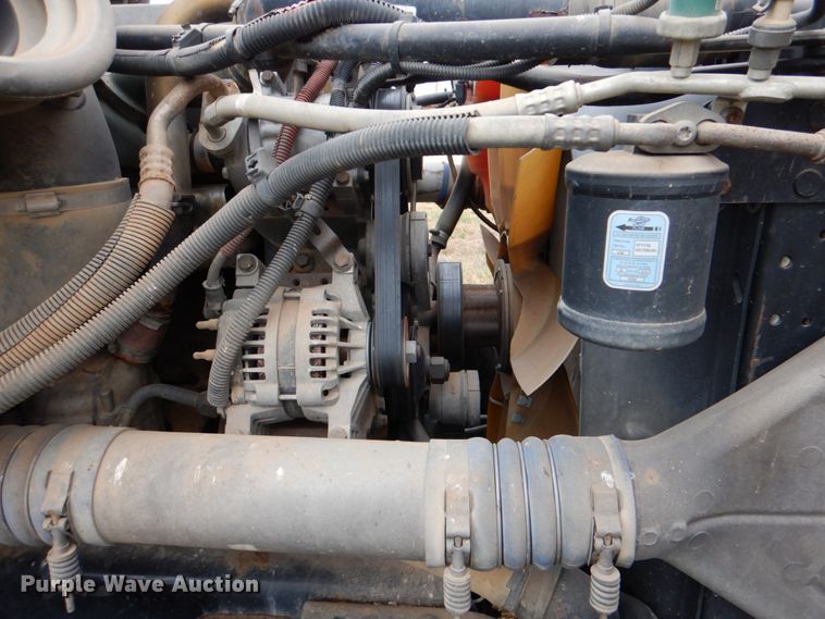 image for item DJ0765 2008 Freightliner Columbia  semi truck