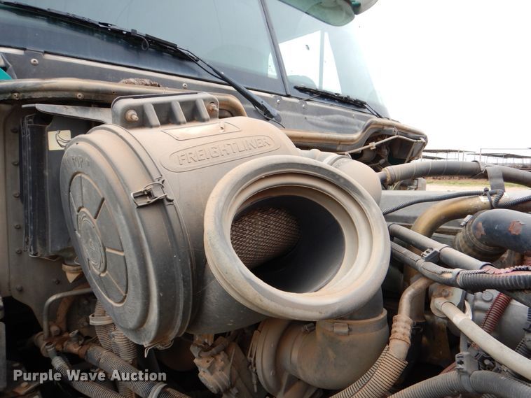 image for item DJ0765 2008 Freightliner Columbia  semi truck