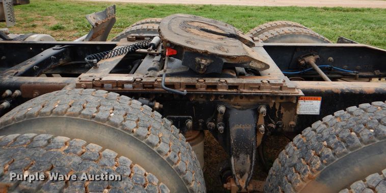 image for item DJ0765 2008 Freightliner Columbia  semi truck