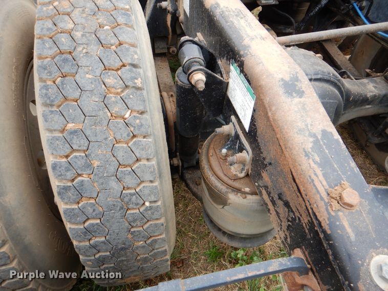 image for item DJ0765 2008 Freightliner Columbia  semi truck