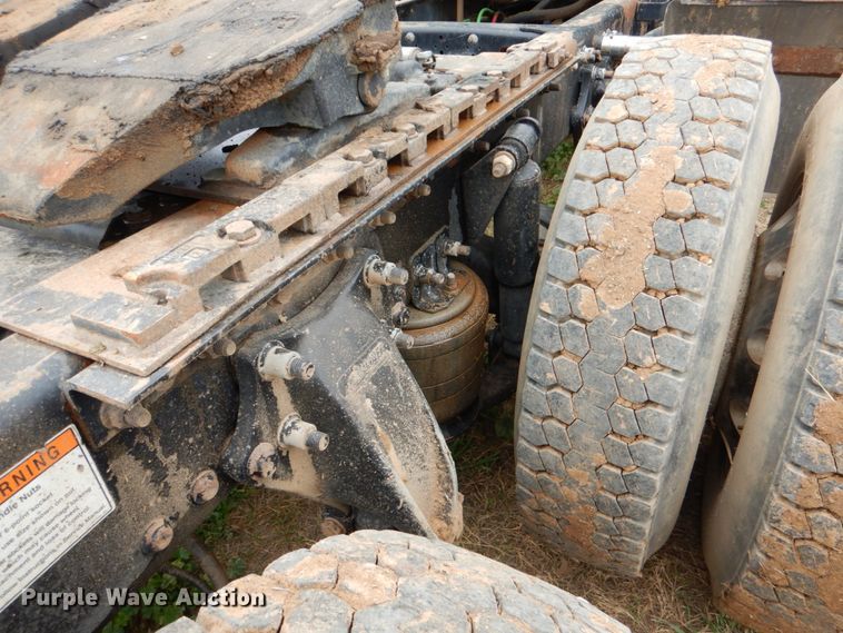 image for item DJ0765 2008 Freightliner Columbia  semi truck