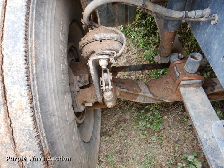 image for item DJ0765 2008 Freightliner Columbia  semi truck