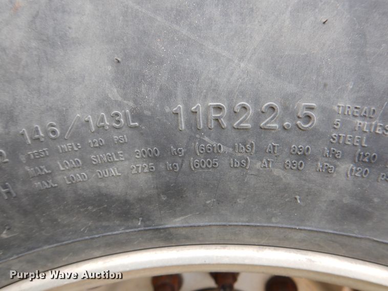 image for item DJ0765 2008 Freightliner Columbia  semi truck