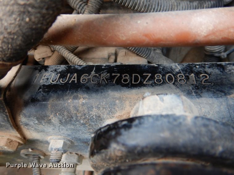 image for item DJ0765 2008 Freightliner Columbia  semi truck