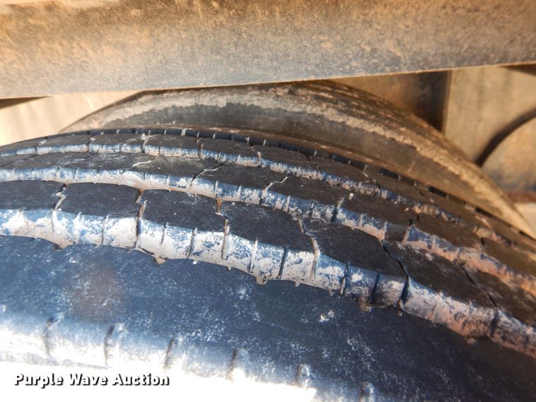 image for item DJ1167 2019 Doonan 482DBBICCDKB  drop deck trailer