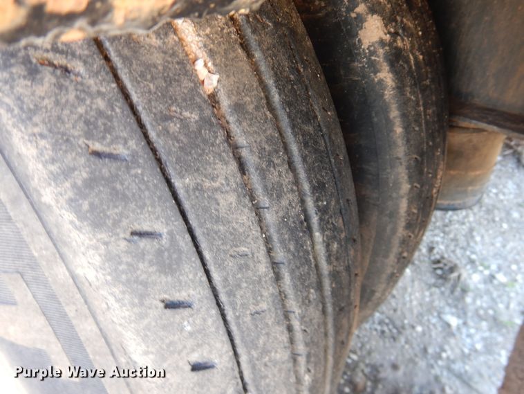 image for item DJ1167 2019 Doonan 482DBBICCDKB  drop deck trailer