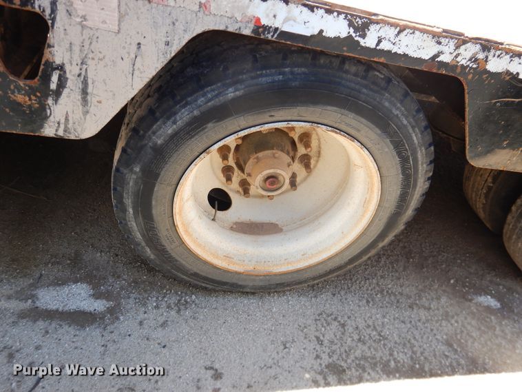 image for item DJ1168 2013 Atoka OFLB604  oilfield trailer