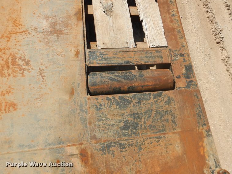 image for item DJ4961 2005 Nuttall drop deck oilfield trailer