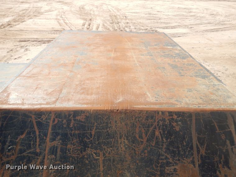 image for item DJ4961 2005 Nuttall drop deck oilfield trailer