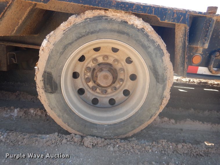 image for item DJ4961 2005 Nuttall drop deck oilfield trailer