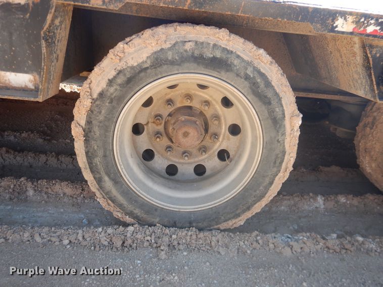 image for item DJ4961 2005 Nuttall drop deck oilfield trailer