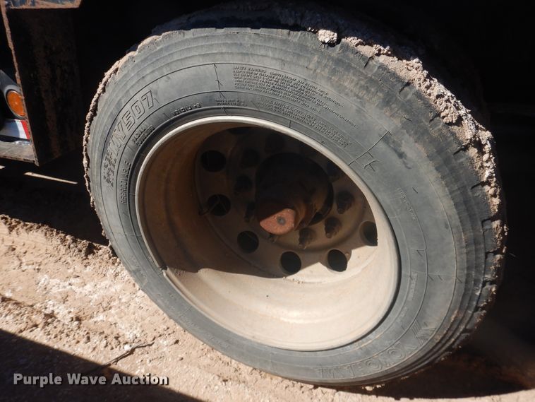 image for item DJ4961 2005 Nuttall drop deck oilfield trailer