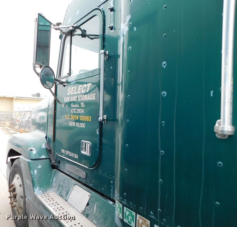 image for item DJ5966 1995 Freightliner FLD 120  semi truck