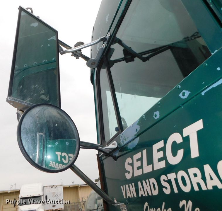 image for item DJ5966 1995 Freightliner FLD 120  semi truck