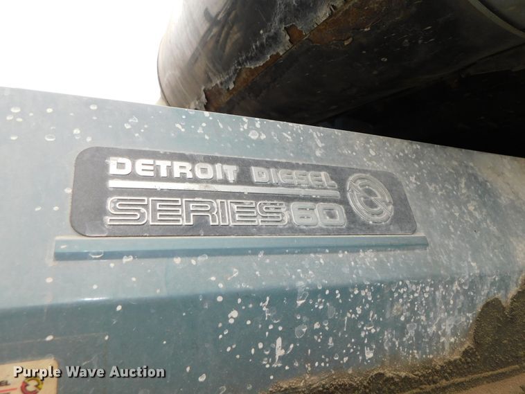 image for item DJ5966 1995 Freightliner FLD 120  semi truck