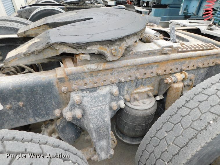 image for item DJ5966 1995 Freightliner FLD 120  semi truck