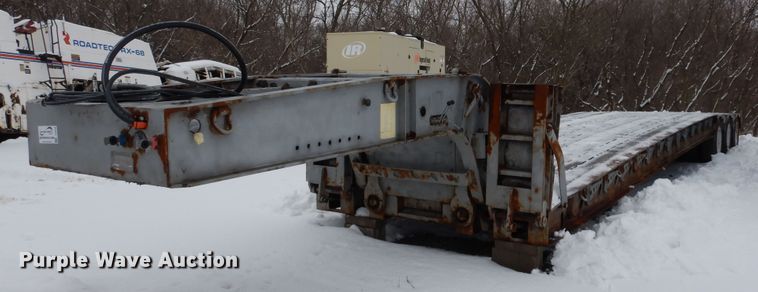 image for item DJ6038 2001 XL Specialized XL80HDG equipment trailer