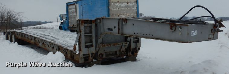 image for item DJ6038 2001 XL Specialized XL80HDG equipment trailer