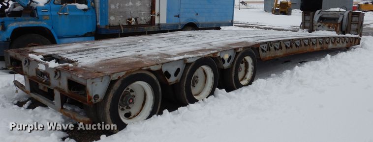 image for item DJ6038 2001 XL Specialized XL80HDG equipment trailer