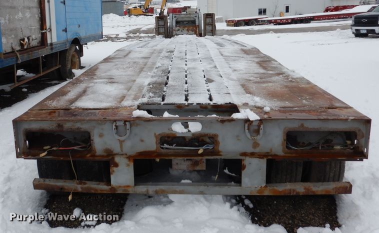 image for item DJ6038 2001 XL Specialized XL80HDG equipment trailer