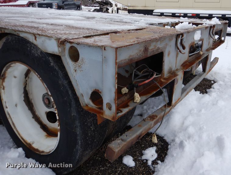 image for item DJ6038 2001 XL Specialized XL80HDG equipment trailer