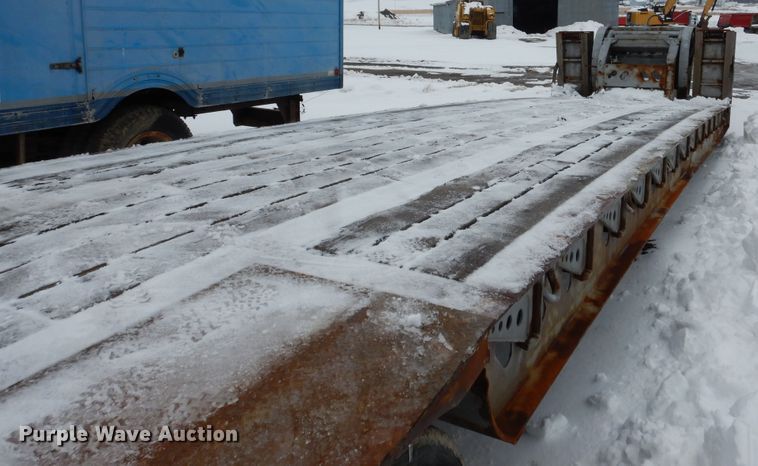 image for item DJ6038 2001 XL Specialized XL80HDG equipment trailer