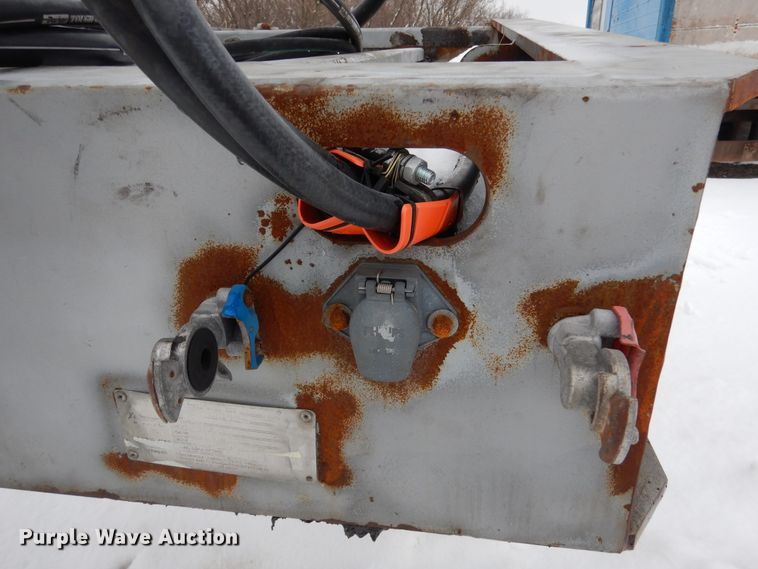 image for item DJ6038 2001 XL Specialized XL80HDG equipment trailer