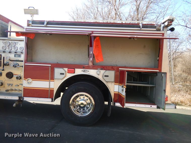 image for item DJ6068 2001 Engine One  pumper fire truck