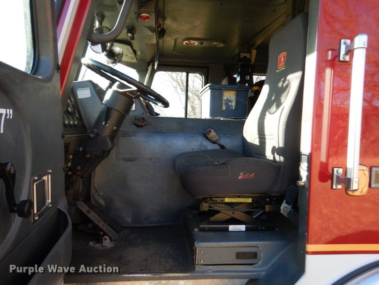 image for item DJ6068 2001 Engine One  pumper fire truck