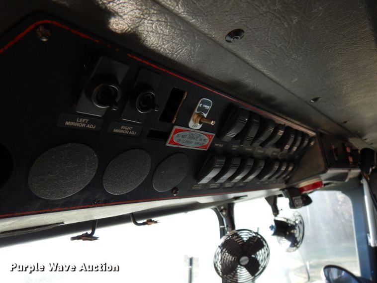 image for item DJ6068 2001 Engine One  pumper fire truck