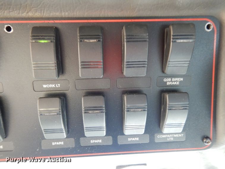 image for item DJ6068 2001 Engine One  pumper fire truck