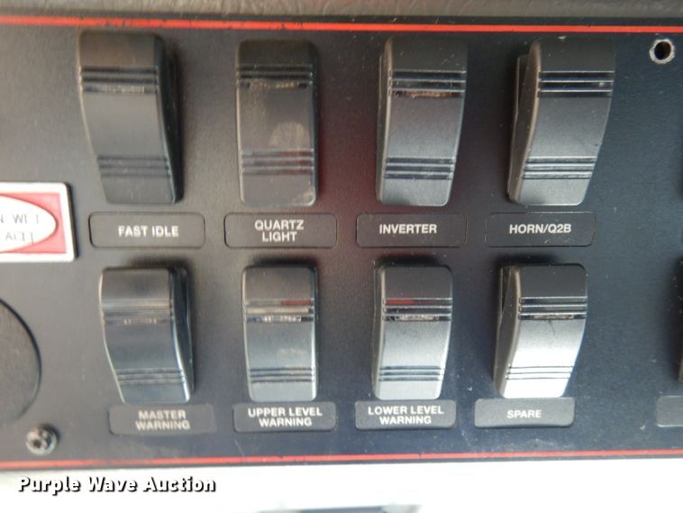 image for item DJ6068 2001 Engine One  pumper fire truck