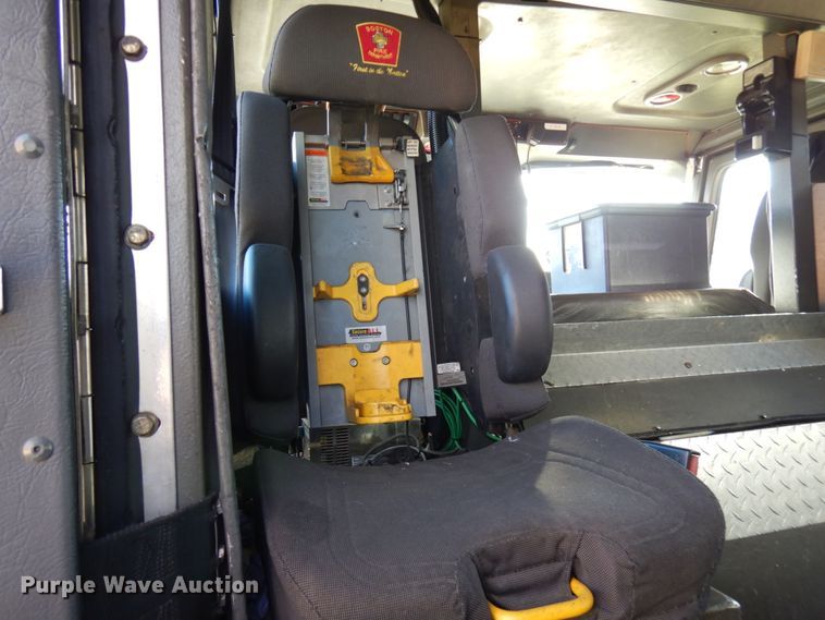 image for item DJ6068 2001 Engine One  pumper fire truck