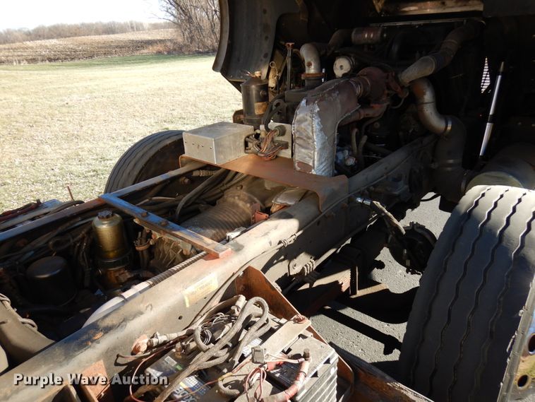 image for item DJ6068 2001 Engine One  pumper fire truck